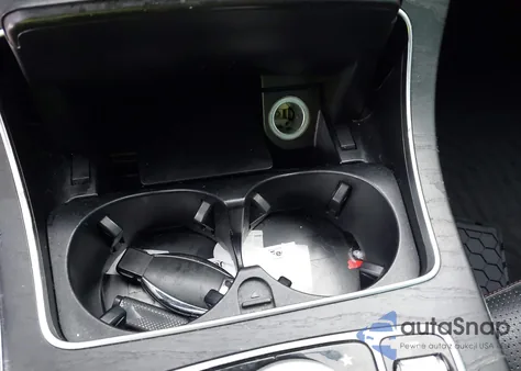 2016 Mercedes-Benz C 450 Amg 4Matic z USA, uszkodzony, nr VIN 55SWF6EB8GU132388